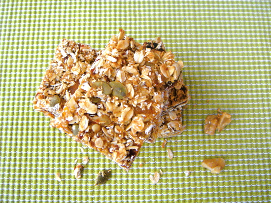 Walnut Apricot Granola Bar